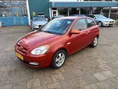 Hyundai Accent - 1.4i Dynamic First Edition