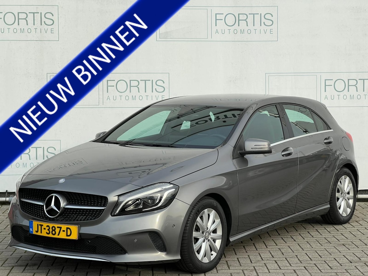 Mercedes-Benz A-klasse - 180 Lease Edition Ambition NL AUTO | NAVI | ECC | LMV - AutoWereld.nl