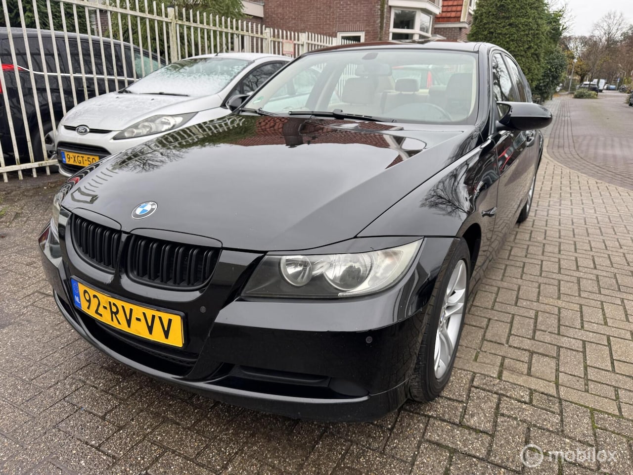 BMW 3-serie - 318i 318i - AutoWereld.nl