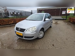 Volkswagen Polo - 1.4-16V Turijn AIRCO 5 DEURS NETJES