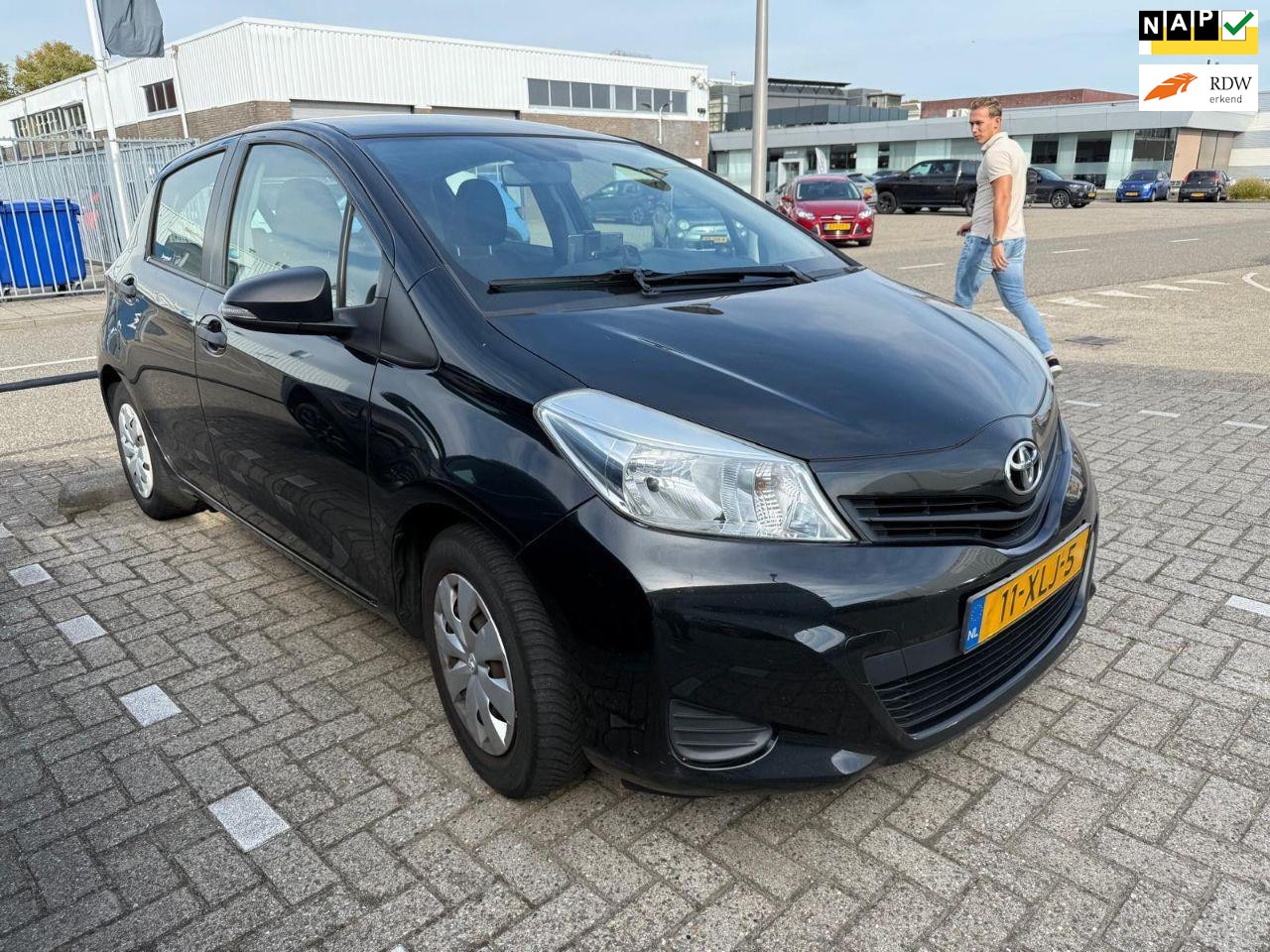 Toyota Yaris - €3850,-1.0 VVT-i Comfort 5 Drs Airco Apk 2026 - AutoWereld.nl
