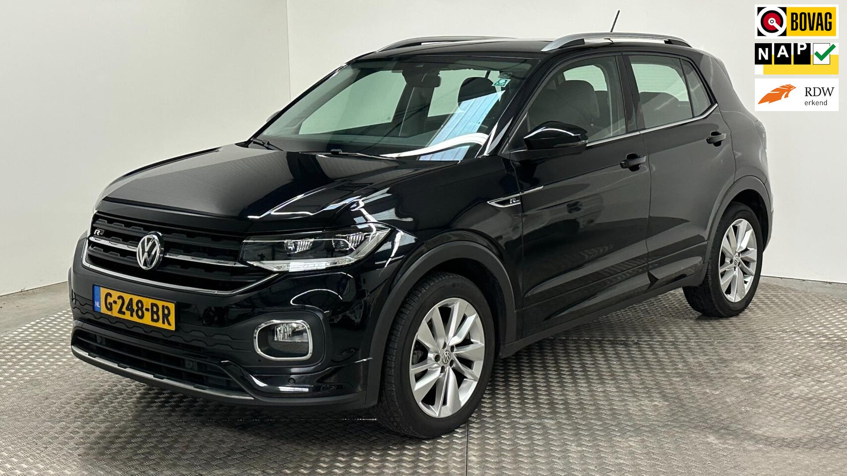 Volkswagen T-Cross - 1.0 TSI R-Line led benzine parkeersensoren navigatie carplay android cruisecontrole naviga - AutoWereld.nl