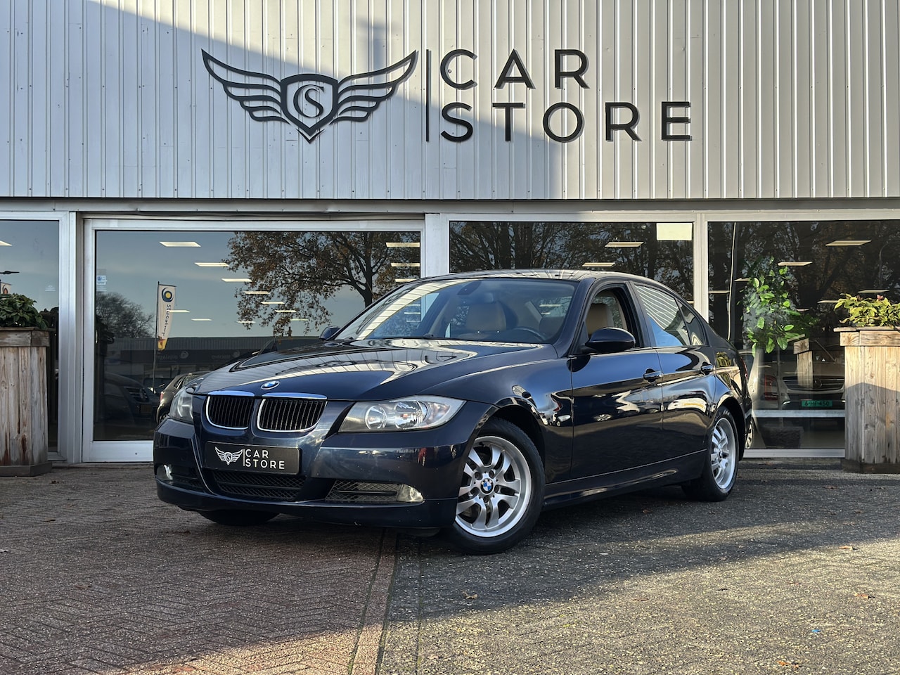 BMW 3-serie - 320i |CRUISE|CLIMA|ELK.PAKKET|LEDER - AutoWereld.nl