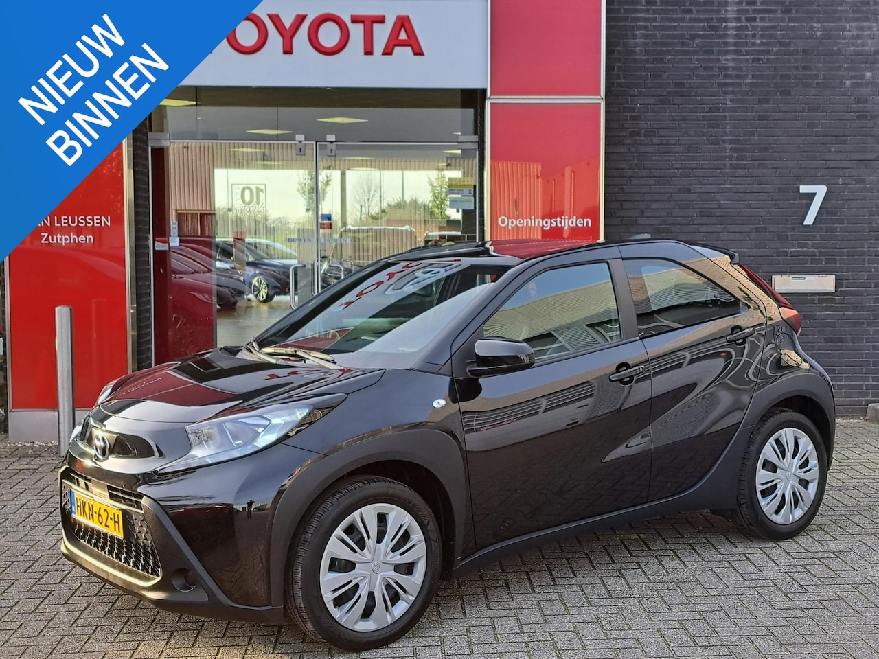 Toyota Aygo X - Play CAMERA AIRCO APPLE CAR PLAY/ANDROID AUTO ADAPTIVE CRUISE - AutoWereld.nl