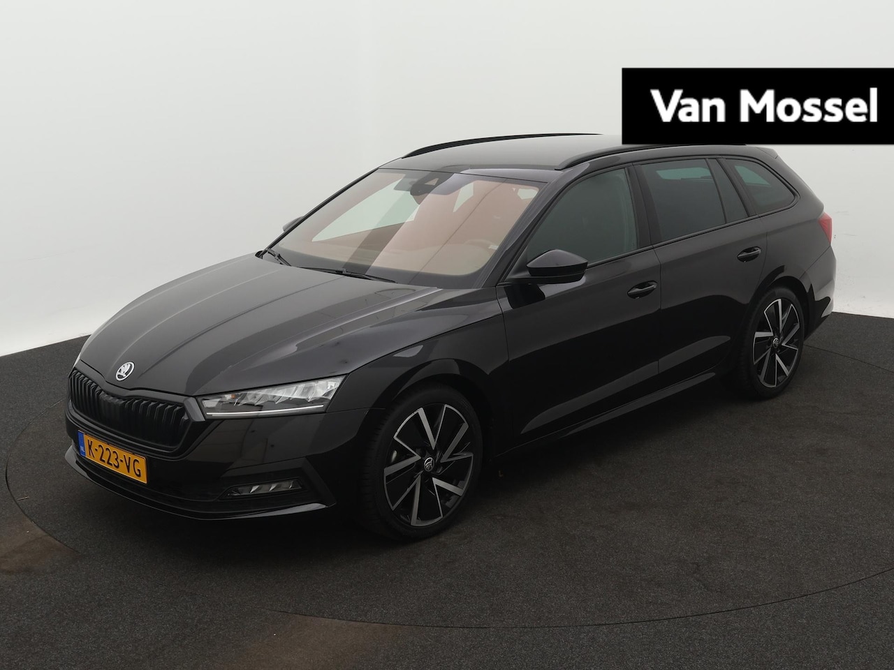 Skoda Octavia Combi - 1.0 e-TSI Sport Business | TREKHAAK | CLIMATE CONTROL | PARKEERSENSOREN | CRUISE CONTROL | - AutoWereld.nl