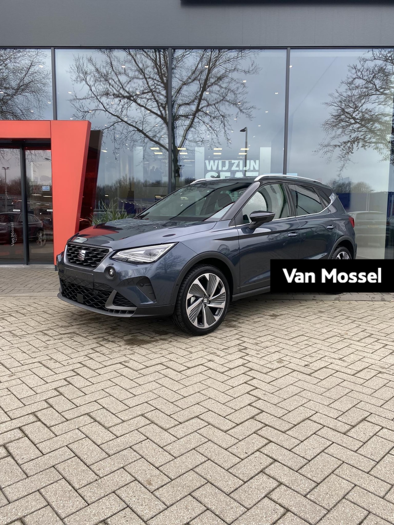 SEAT Arona - 1.0 TSI FR Business Intense Stoelverwarming | Adaptieve cruise control | Achteruitrijcamer - AutoWereld.nl