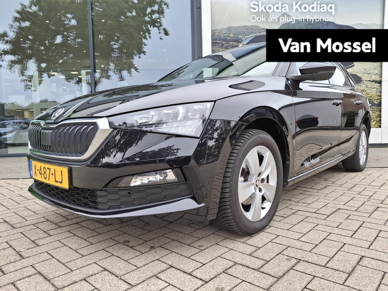 Skoda Scala - 1.0 TSI Sport Business | Navigatie | Parkeersensoren achter | Cruise control | Virtual coc - AutoWereld.nl