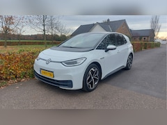 Volkswagen ID.3 - First Plus 58 kWh CLIMA/NAVI/TREKHAAK BJ 2020