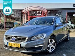 Volvo V60 - 2.0 D2 Kinetic | Navigatie | Climate | Cruise