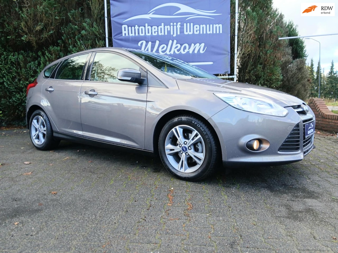 Ford Focus - 1.0 EcoBoost Edition Plus 1.0 EcoBoost Edition Plus, Slechts 49566 km, Climate control, Metallic, enz - AutoWereld.nl