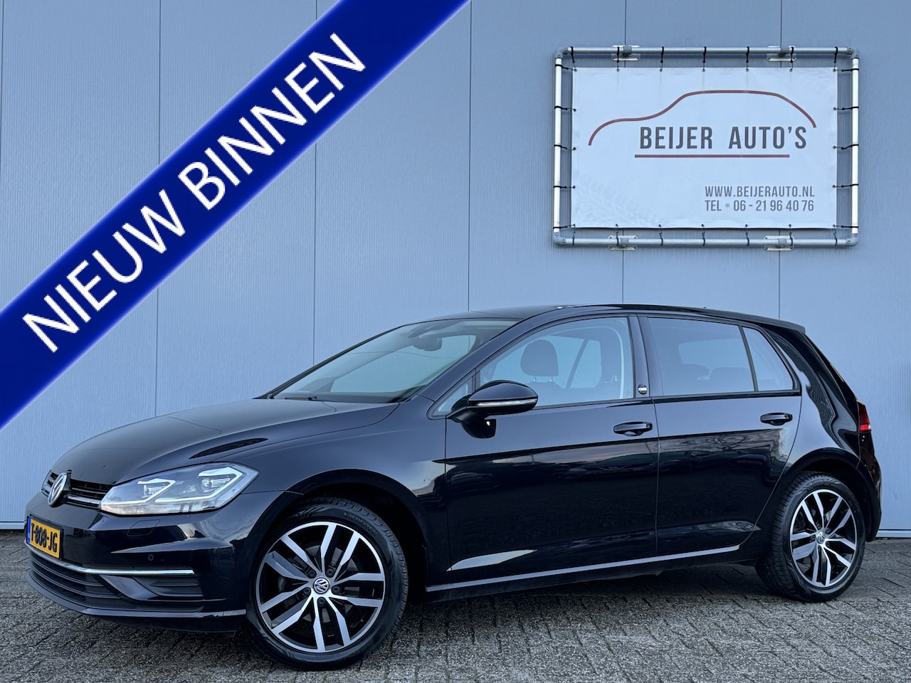 Volkswagen Golf - 1.5 TSI Highline Business R Automaat/Camera/Apple Carplay. - AutoWereld.nl