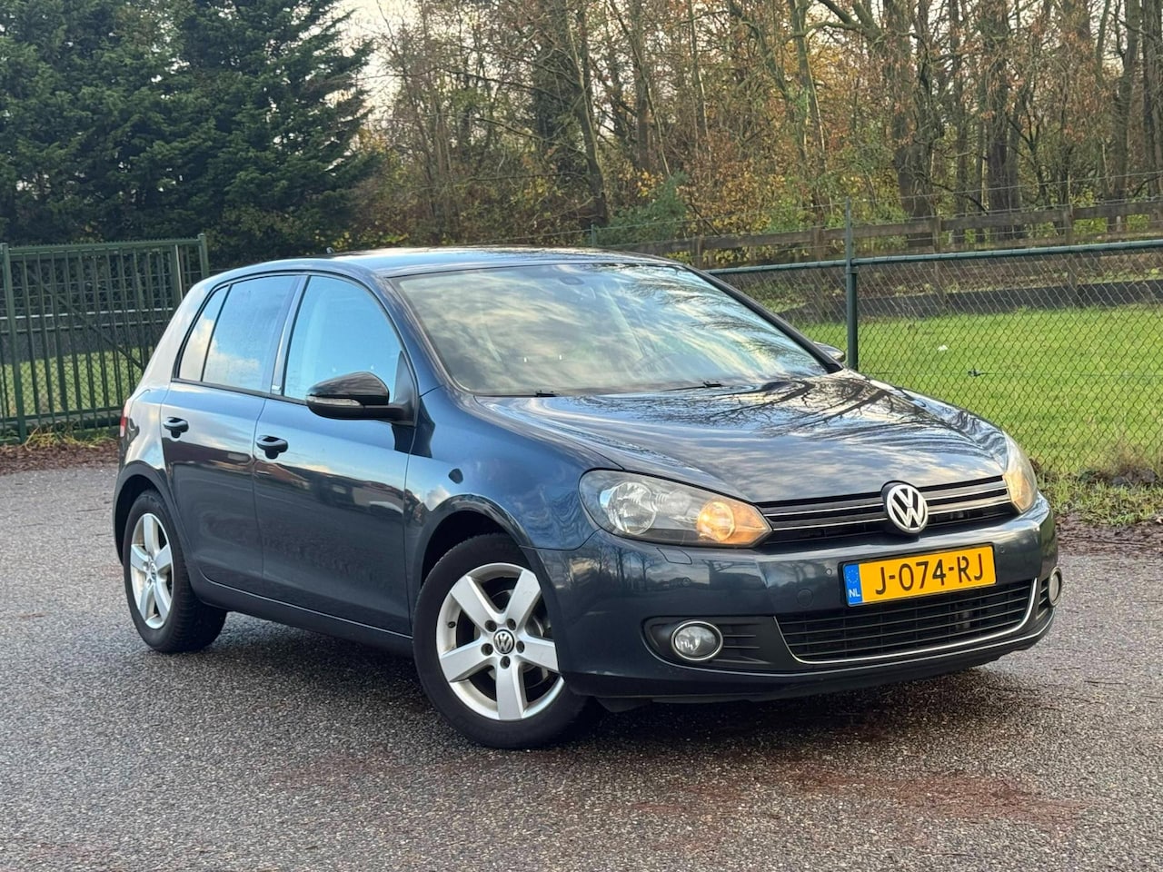 Volkswagen Golf - 1.2 TSI Trendline BlueMotion /Airco/Stoelverwarming/ - AutoWereld.nl