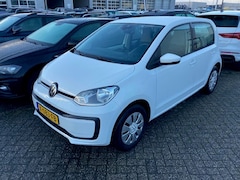 Volkswagen Up! - 1.0 65pk | Airco | Licht en zicht pakket | Dab radio | LED dagrijverlichting | Navigatie v