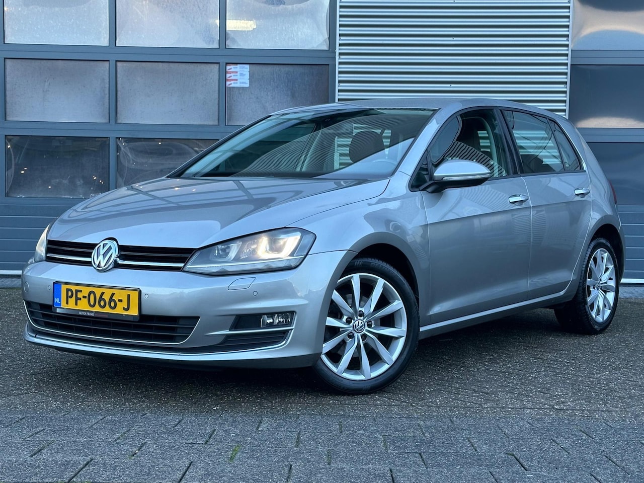 Volkswagen Golf - 1.4 TSI Highline | CRUISECR | Climate | PDC | LED - AutoWereld.nl