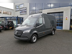 Mercedes-Benz eSprinter - 320 L2H2 Select 81kWh Reikwijdte 257km volgens WLTP Snellader, Distronic, Trekhaak, Etc