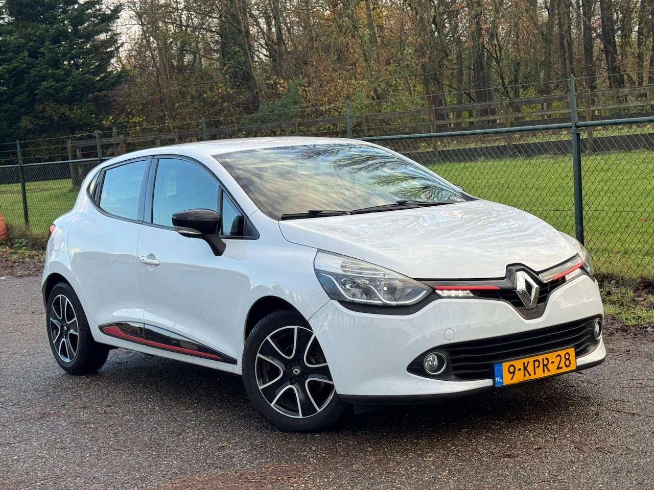 Renault Clio - 0.9 TCe Expression /Navi/Cruise/Airco/ - AutoWereld.nl