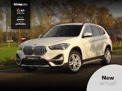 BMW X1 - xDrive20i High Exe. X-line LCI | GrootNav | HUD | 4WD | Trekhaak | Leer | Stoelverw | Keyl