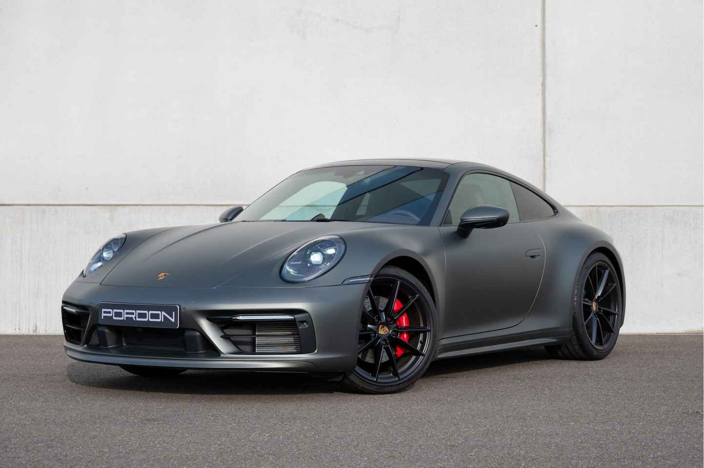 Porsche 911 - 3.0 Carrera 4 S Volledig matte PPF Sport Chrono / Sport Design / Light-Design - AutoWereld.nl