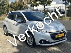 Peugeot 208 - 1.2 PureTech Urban Soul Wit metallic