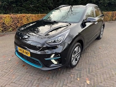 Kia e-Niro - EXECUTIVELINE 64KWH SOH100%/3 FASEN/ACARPLAY/LEER/FABRIEKSGARANTIE