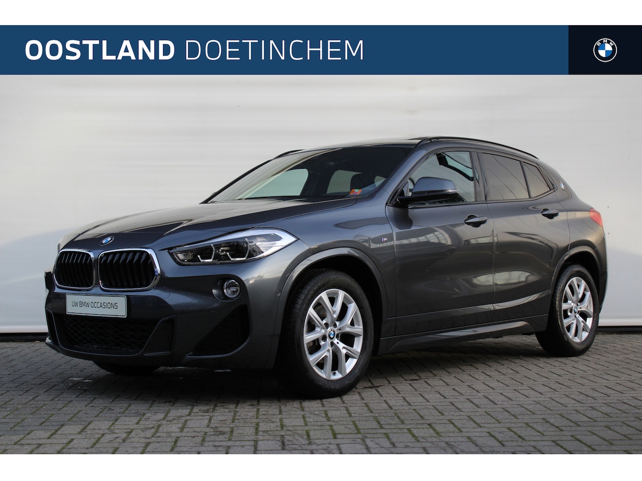 BMW X2 - sDrive18i M Sport Automaat / Panoramadak / Trekhaak / Sportstoelen / Achteruitrijcamera / - AutoWereld.nl