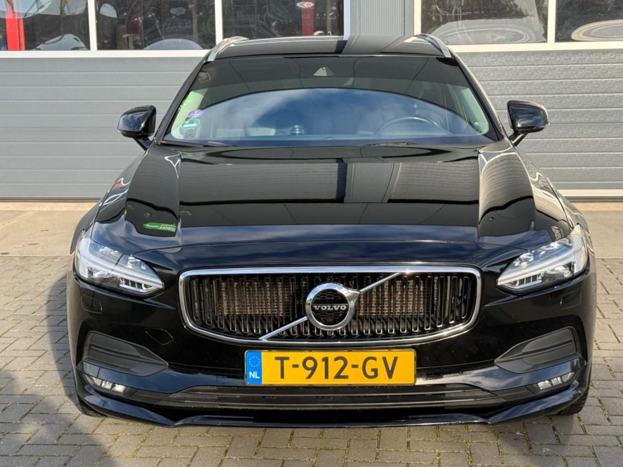 Volvo V90 - 2.0 T5 Mom. Pro Zuinig rijden op GAS - AutoWereld.nl