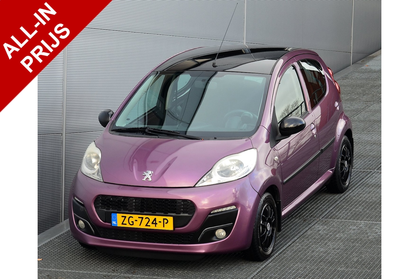 Peugeot 107 - 1.0 ENVY 5-DEURS | AIRCO | LICHTMETAAL | ELECTR. PAKKET | ZWART DAK | ALL SEASON BANDEN | - AutoWereld.nl