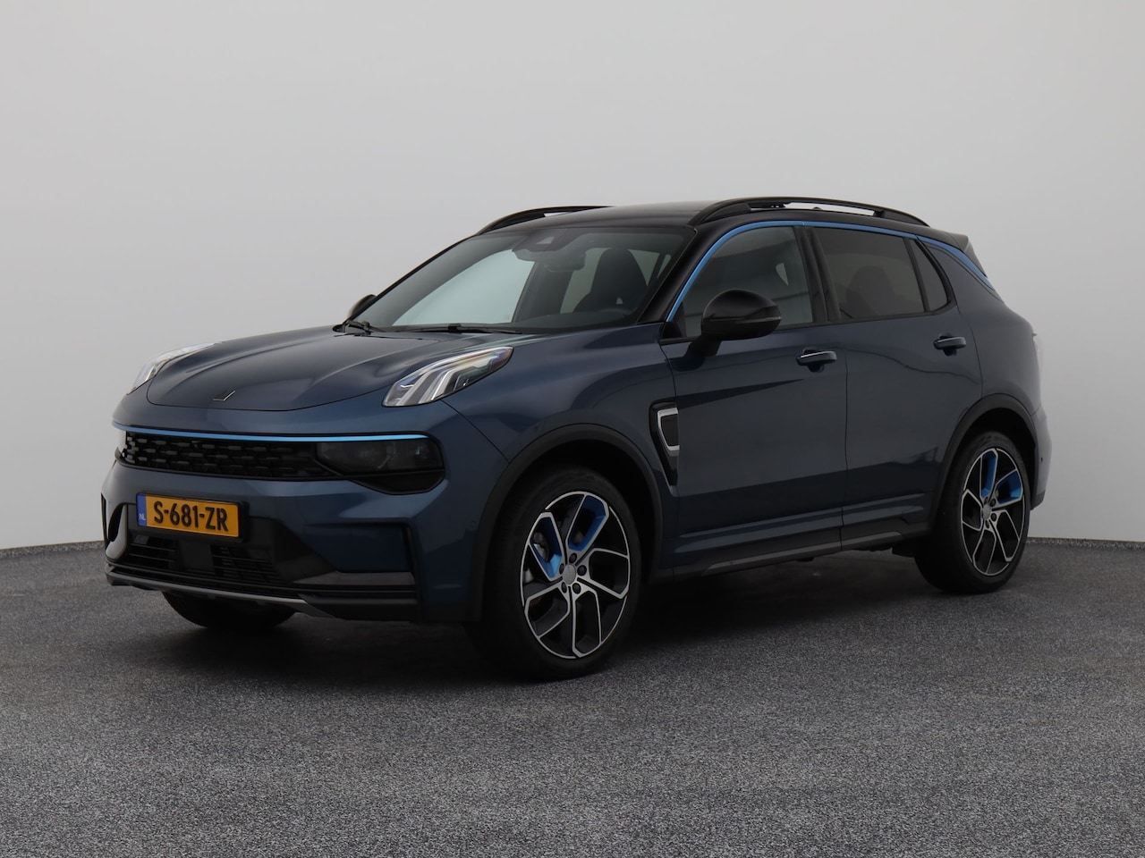 Lynk & Co 01 - 1.5 Plug-in Hybrid | 360° | ZWARTE HEMEL | NLD AUTO - AutoWereld.nl