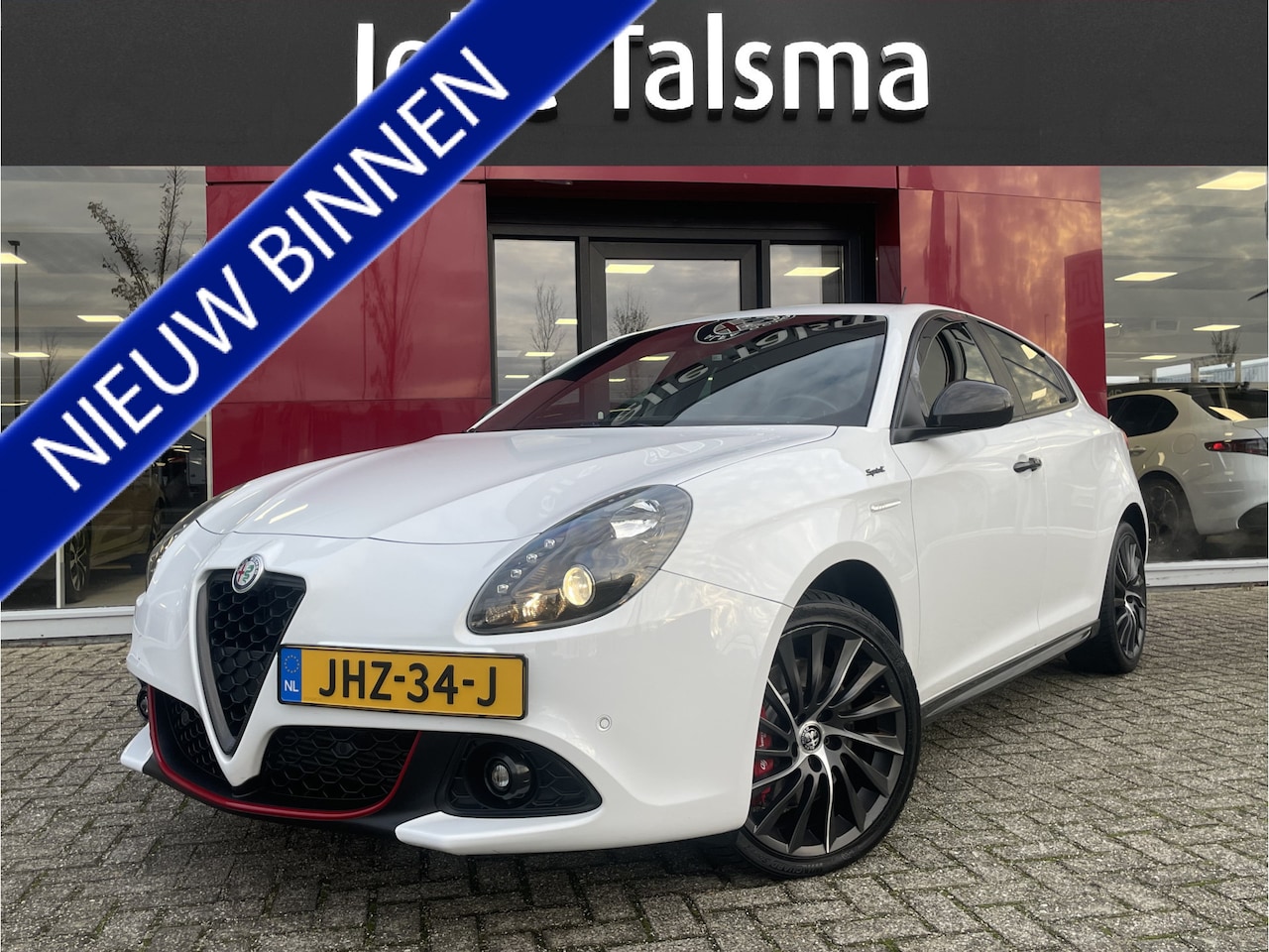 Alfa Romeo Giulietta - 1.4 Turbo Sport | 18" Velgen | Carbon kit - AutoWereld.nl
