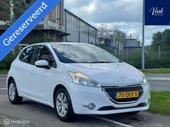 Peugeot 208 - 1.2 VTi Blue Lease | Navigatie | 5 Deurs | Airco | Parkeersensoren | Cruise Control |