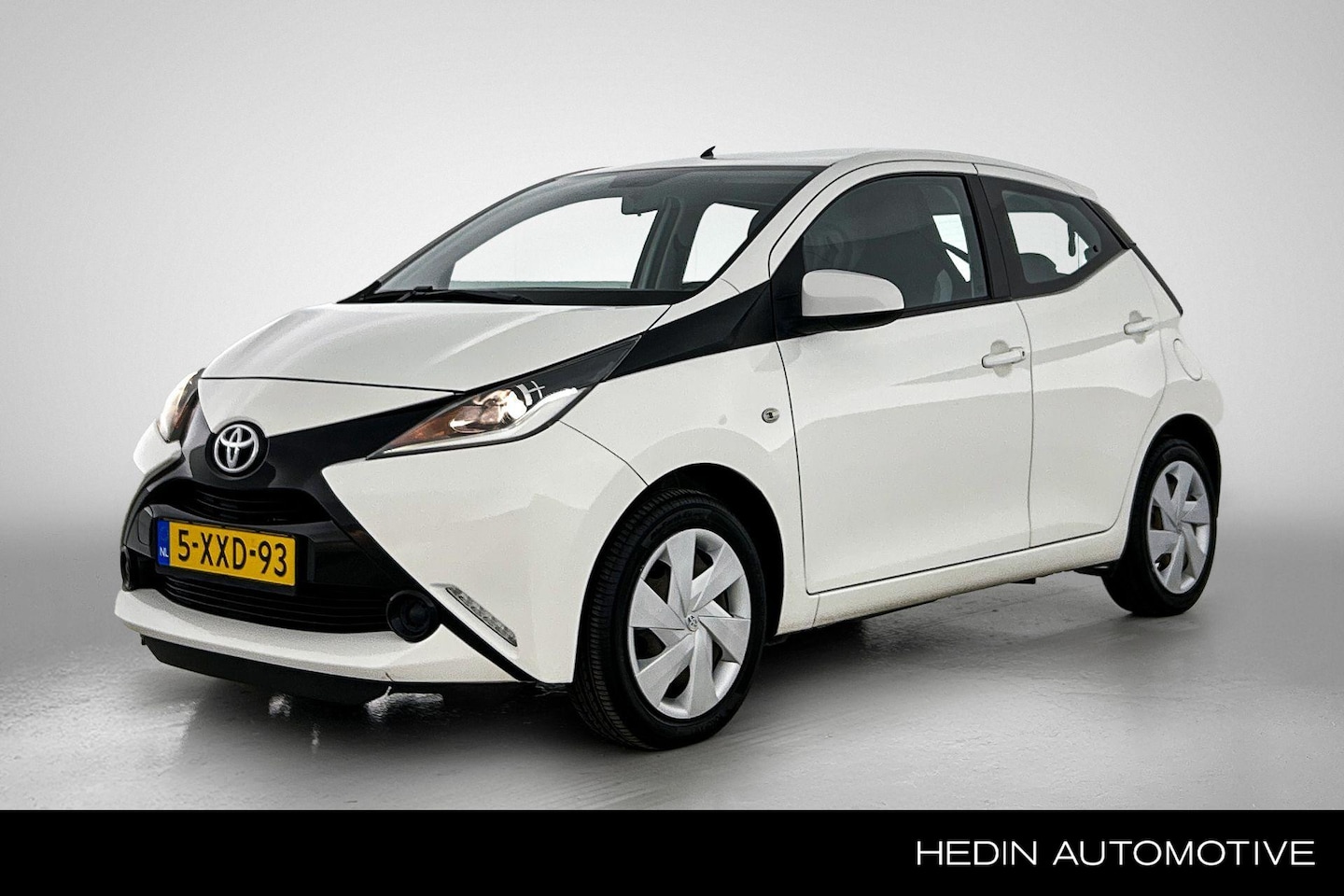 Toyota Aygo - 1.0 VVT-i x-play | Radio | elektrische ramen voor | - AutoWereld.nl