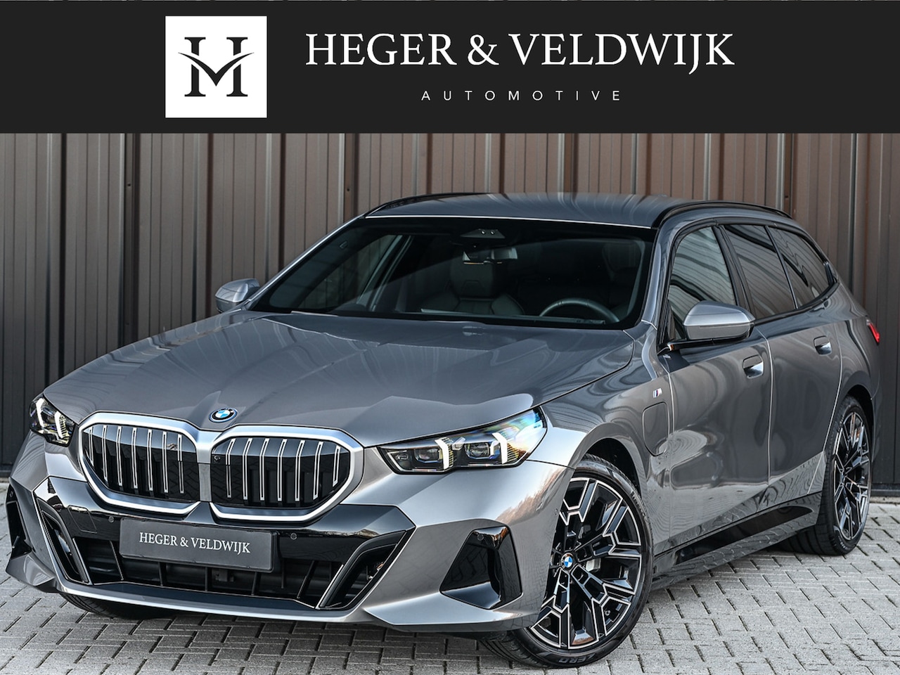 BMW 5-serie Touring - 530e XDRIVE | SHADOW LINE | M-SPORT | COMFORT ACCESS | ACTIVE CRUISE | BOWERS & WILKINS | - AutoWereld.nl