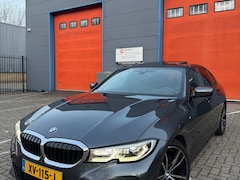BMW 3-serie - 320i High Executive Edition