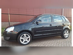 Volkswagen Polo - 1.4-16V Comfortline nieuwe apk nette auto