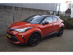 Toyota C-HR - 2.0 Hybrid Launch Edition Bi Tone Autom Leder Stoel/Stuurverw Navi Camera Clima Adaptieve