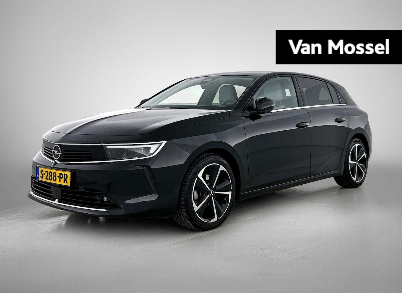 Opel Astra - 1.2 Level 3 | 130pk | Navigatie | 42.000km! | Trekhaak | Camera | - AutoWereld.nl