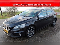Volvo V40 - 2.0 D4 Ocean Race Business // R-DESIGN //