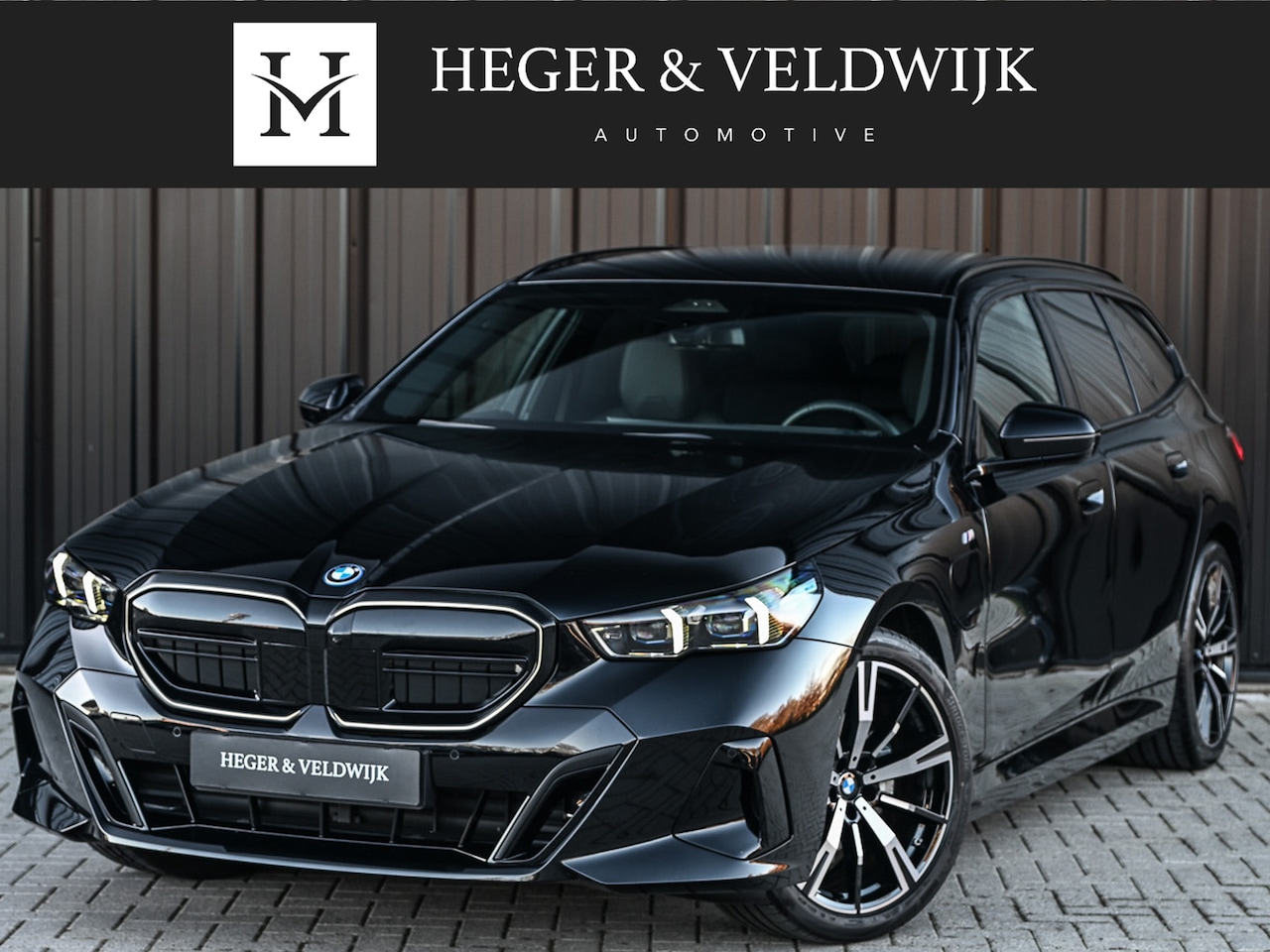 BMW 5-serie Touring - 530e XDRIVE | SHADOW LINE | M-SPORT | COMFORT ACCESS | BOWERS & WILKINS | STUUR- EN STOELV - AutoWereld.nl