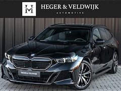 BMW 5-serie Touring - 530e XDRIVE | SHADOW LINE | M-SPORT | COMFORT ACCESS | BOWERS & WILKINS | STUUR- EN STOELV