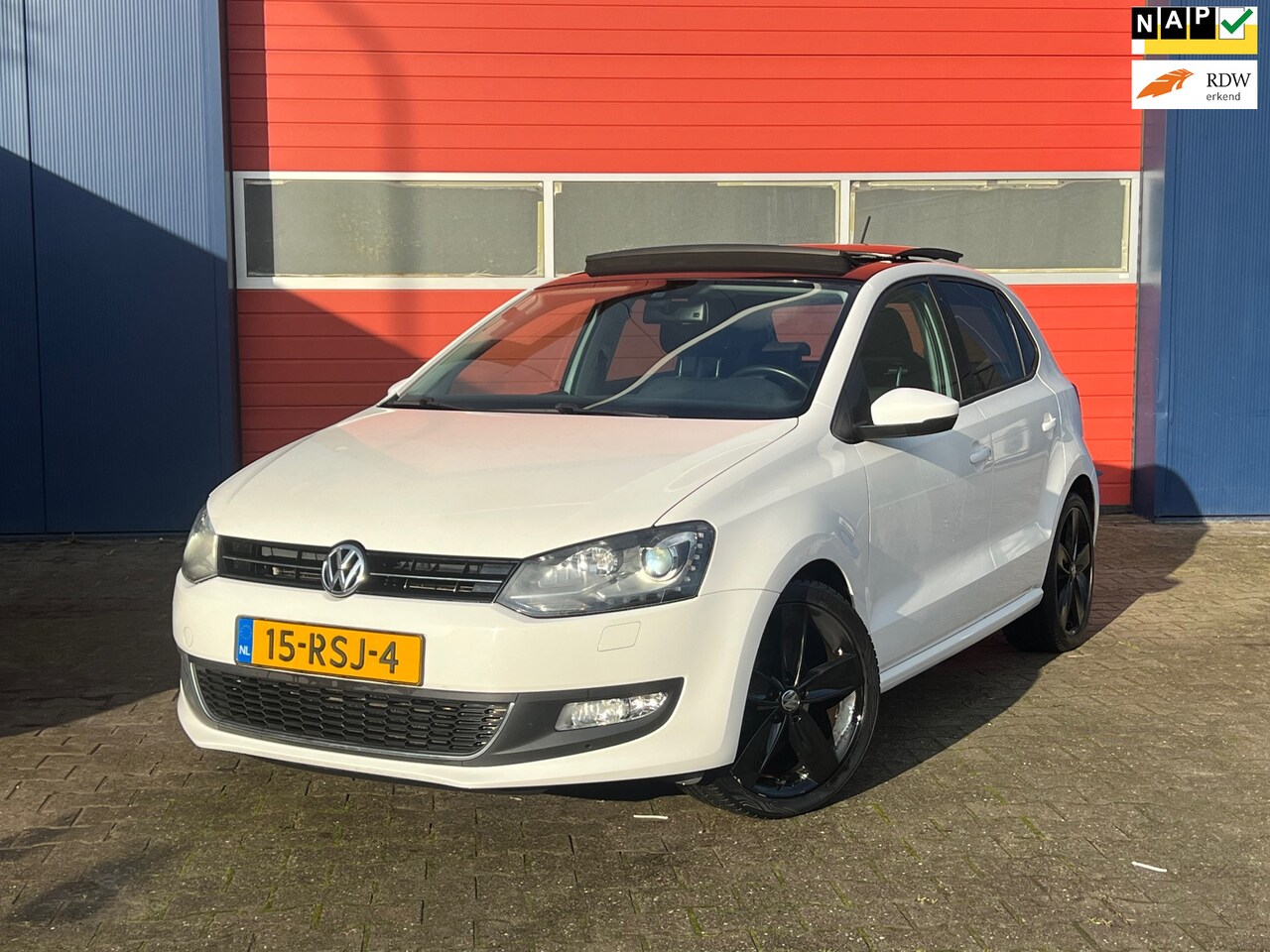 Volkswagen Polo - 1.2 TSI Highline | Pano + Clima + Cruise + Carplay Nu € 6.975,-!!! - AutoWereld.nl