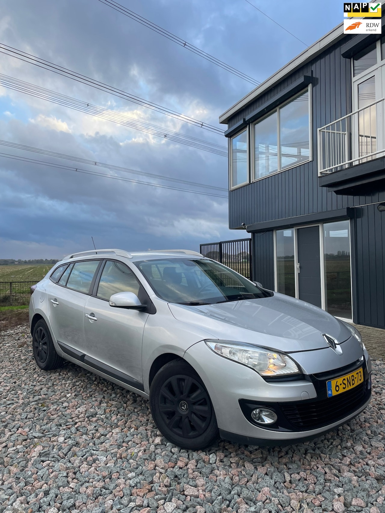 Renault Mégane Estate - 1.5 dCi Expression 1.5 dCi Expression - AutoWereld.nl