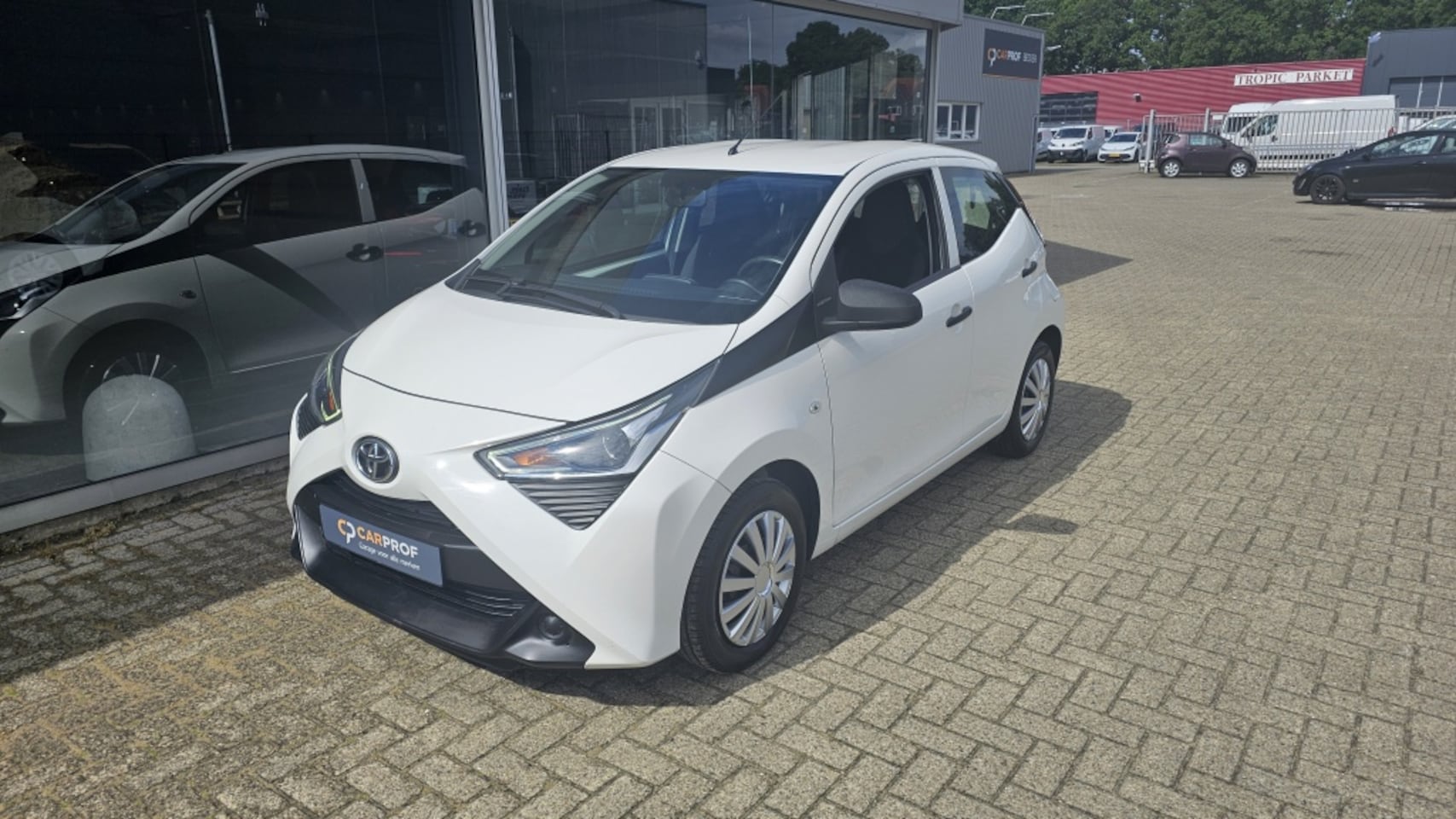 Toyota Aygo - 1.0 x-fun NLauto - AutoWereld.nl