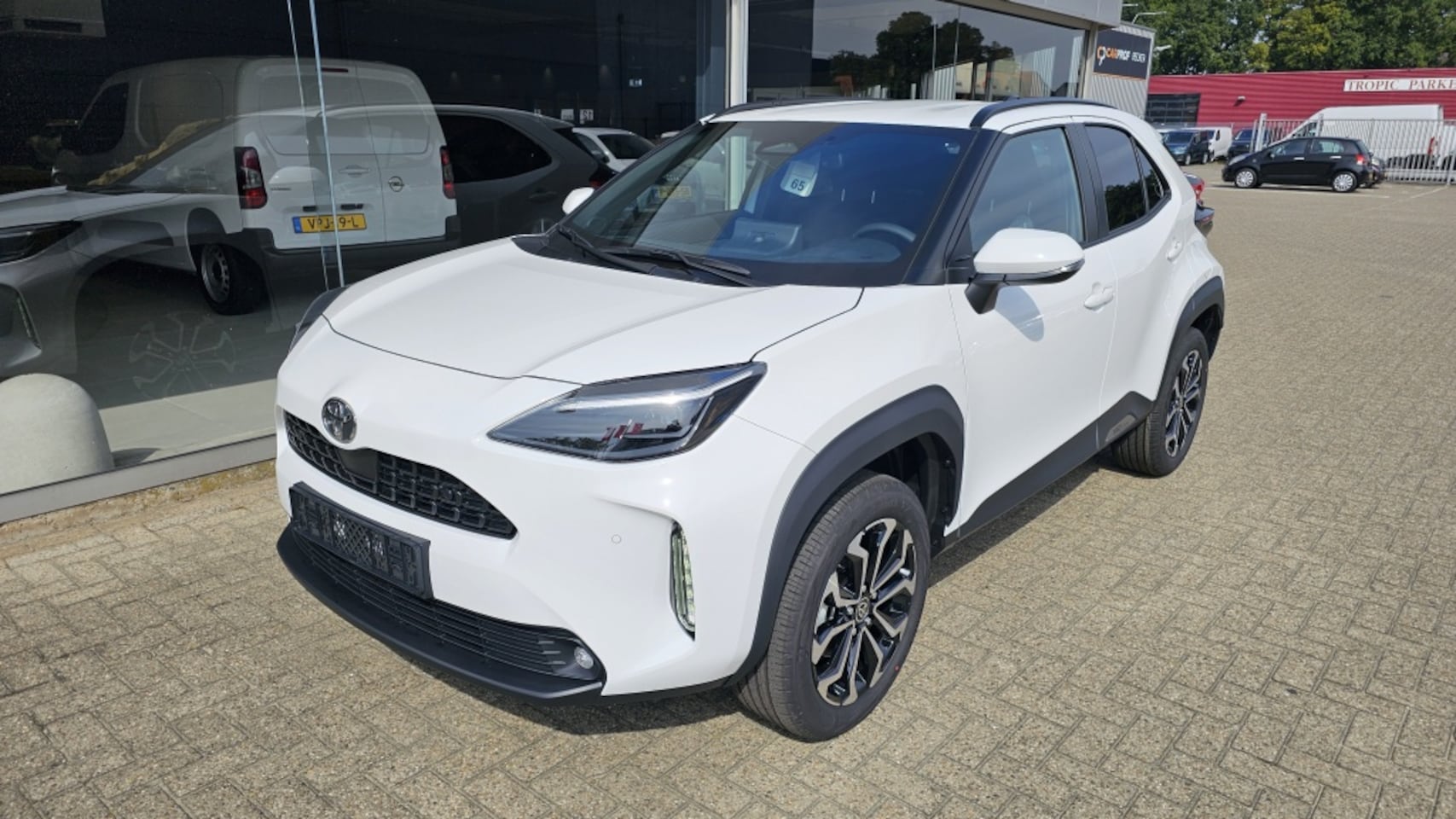 Toyota Yaris Cross - 1.5 Hybride 130pk Teamplayer All-in | Rijklaar - AutoWereld.nl