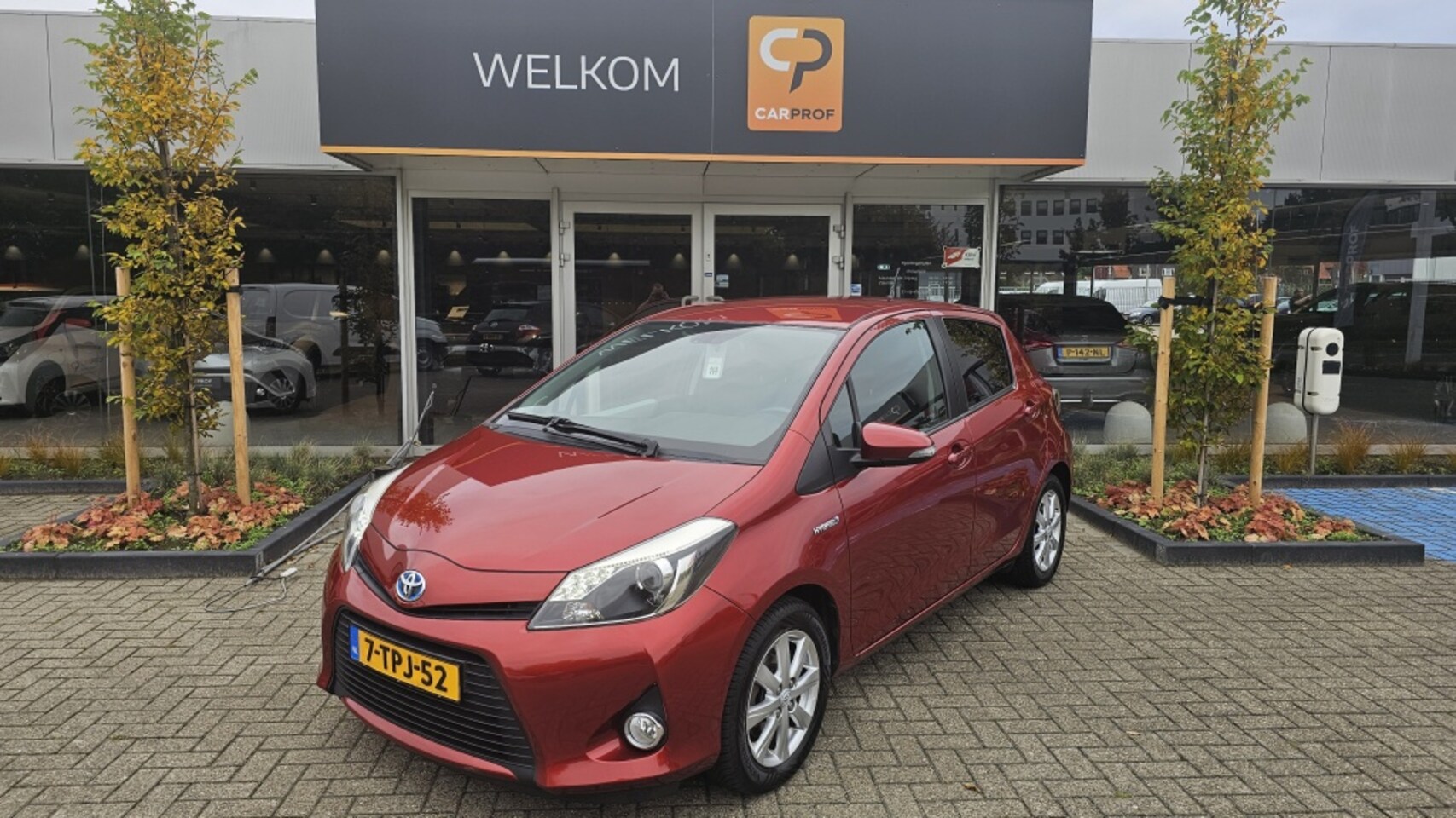 Toyota Yaris - 1.5 Hybrid Aspiration Trekhaak | All-season | Navi - AutoWereld.nl