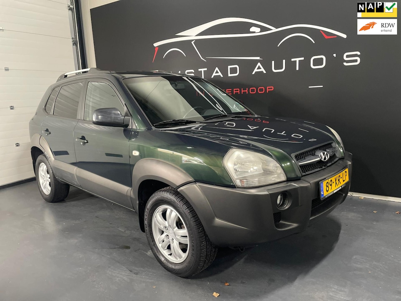 Hyundai Tucson - 2.0i Style/Climate control/lage km - AutoWereld.nl