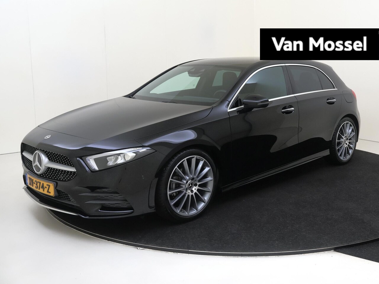 Mercedes-Benz A-klasse - 200 Premium Half leder | AMG pakket | LM velgen - AutoWereld.nl