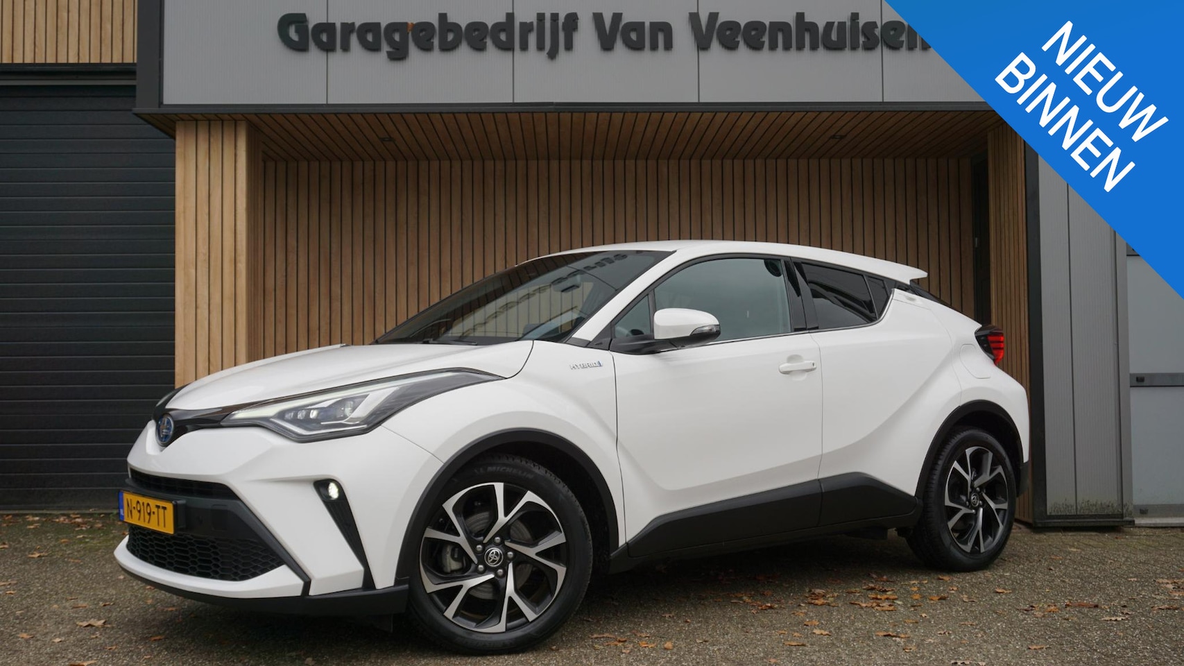 Toyota C-HR - 1.8 Hybrid 122pk Style Luxury Leder LED 18inch LM A-Camera Navi JBL Sound *1e eigenaar* 22 - AutoWereld.nl