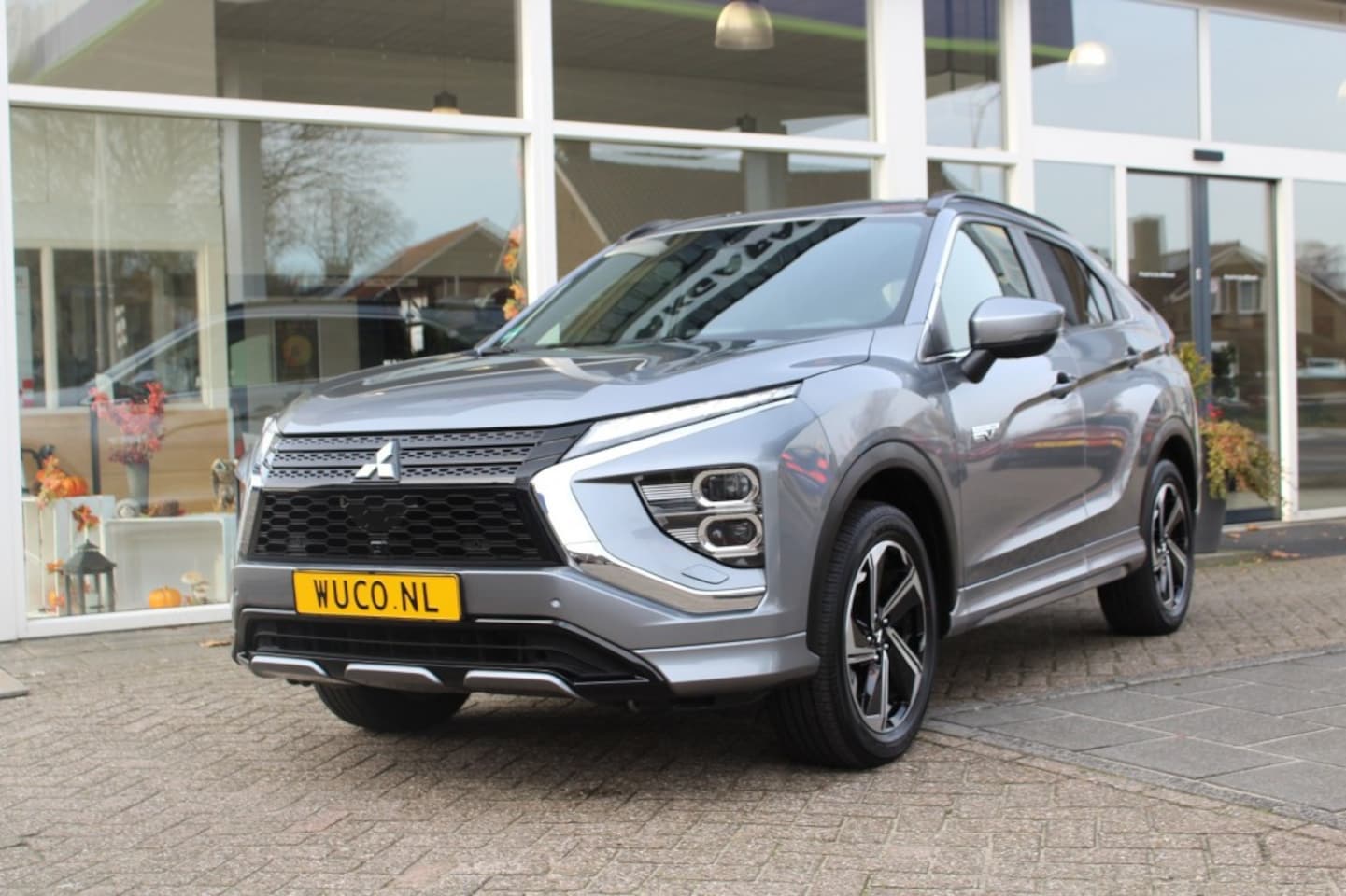 Mitsubishi Eclipse Cross - 2.4 PHEV Limited 2.4 PHEV LIMITED - AutoWereld.nl