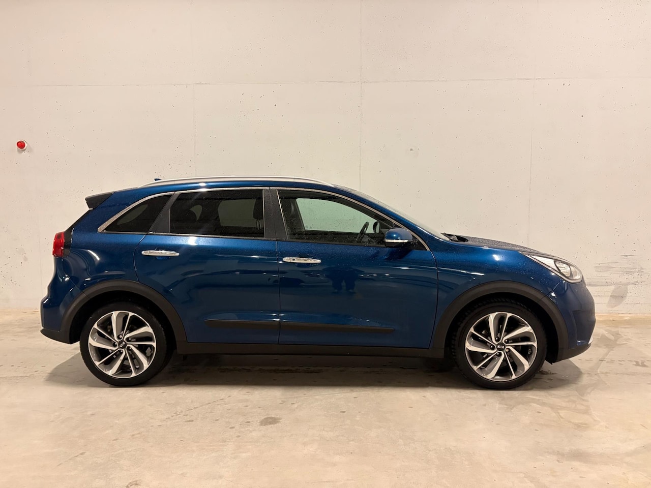Kia Niro - 1.6 GDi Hybrid SportsLine Leer Navi Clima Cruise - AutoWereld.nl