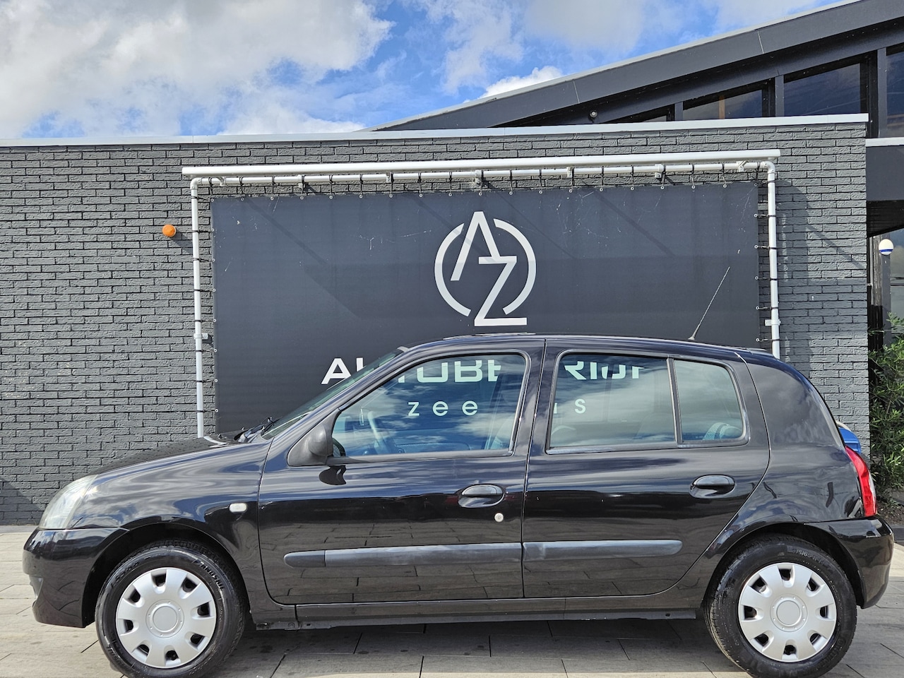 Renault Clio - 1.2-16V Campus Lyric Airco - AutoWereld.nl